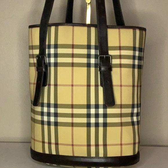 Burberry Nova Check Bucket Bag Tote in Coated Canvas (9.5" x 11") - Picture 8 of 14